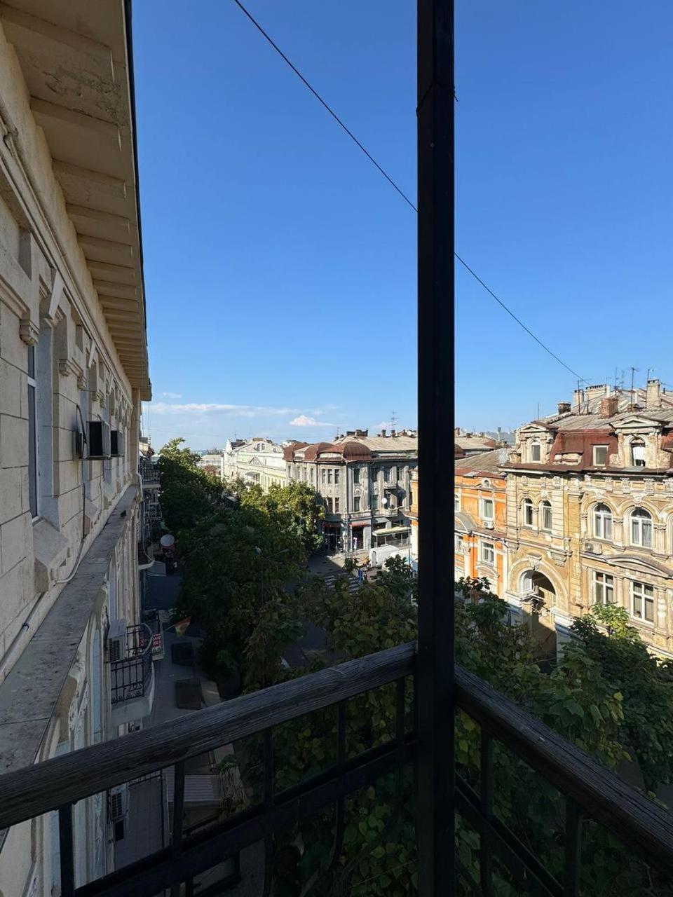 Central Apartments Одесса Экстерьер фото